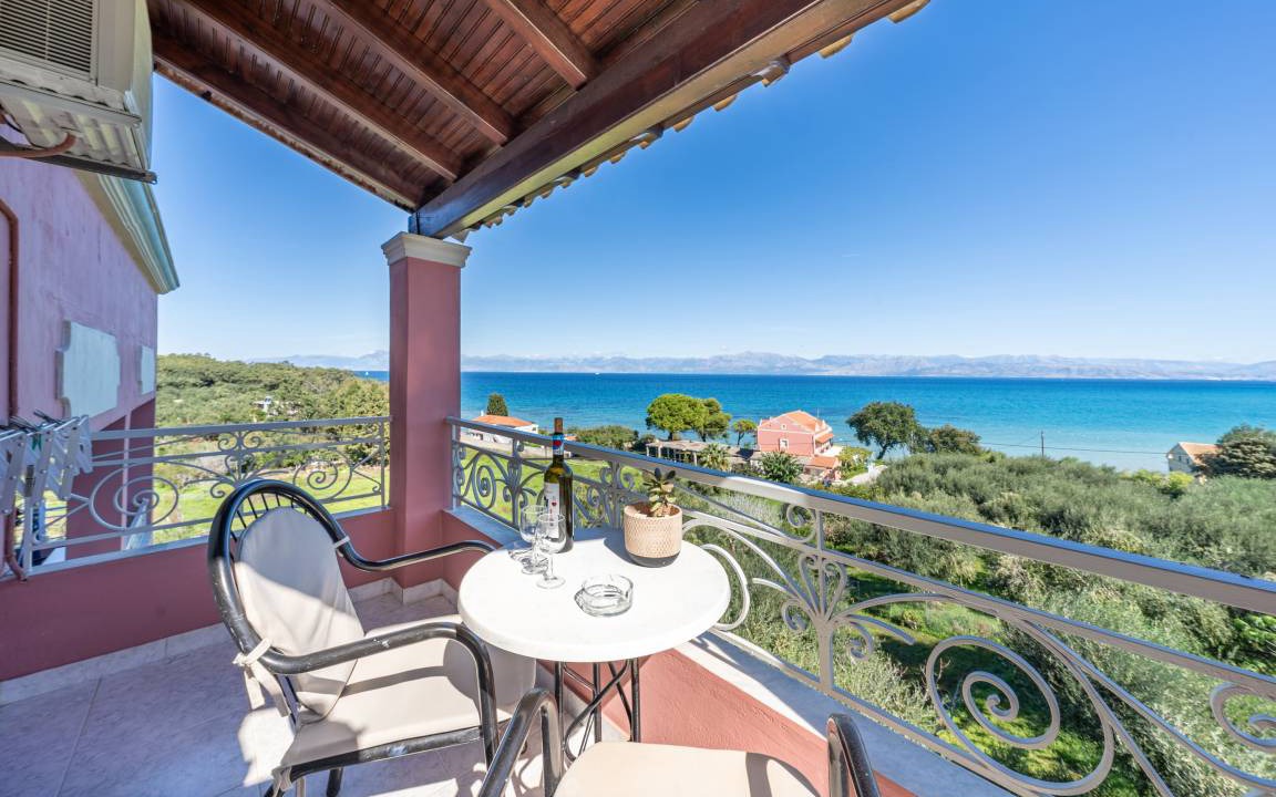 Photo of Patio Balcony in Astrakeri