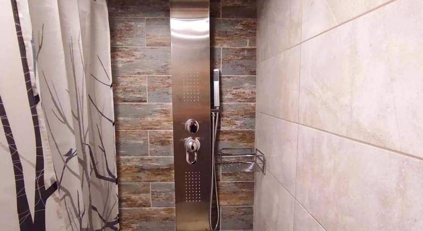 Photo of Bathroom in Ioannina Town Centre