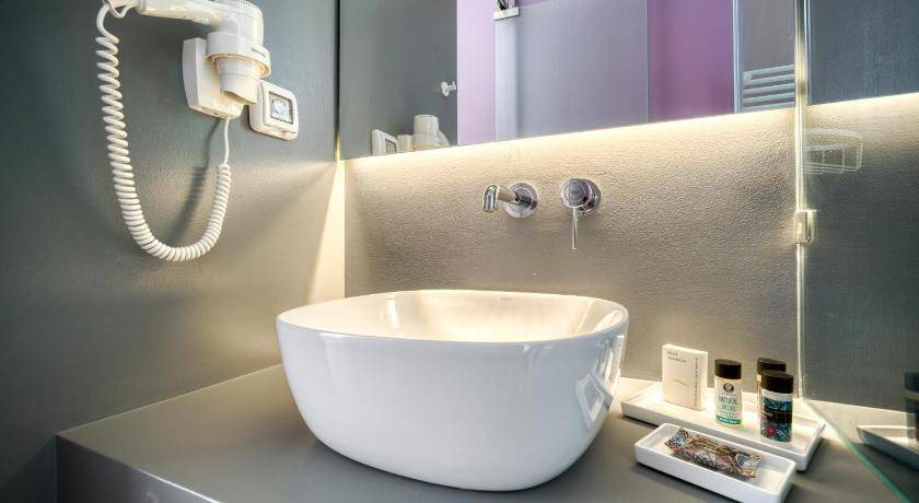 Photo of Bathroom in Monastiraki
