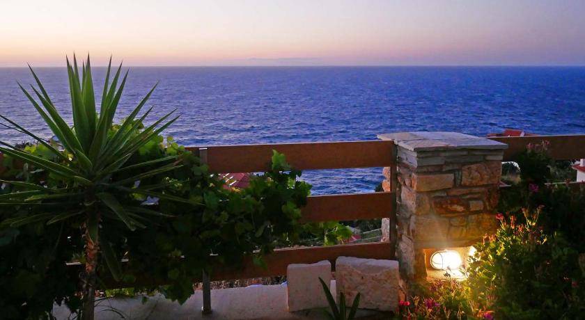 Photo of Patio Balcony in Armenistis