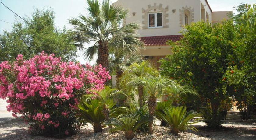 Photo of Others in Pefkos