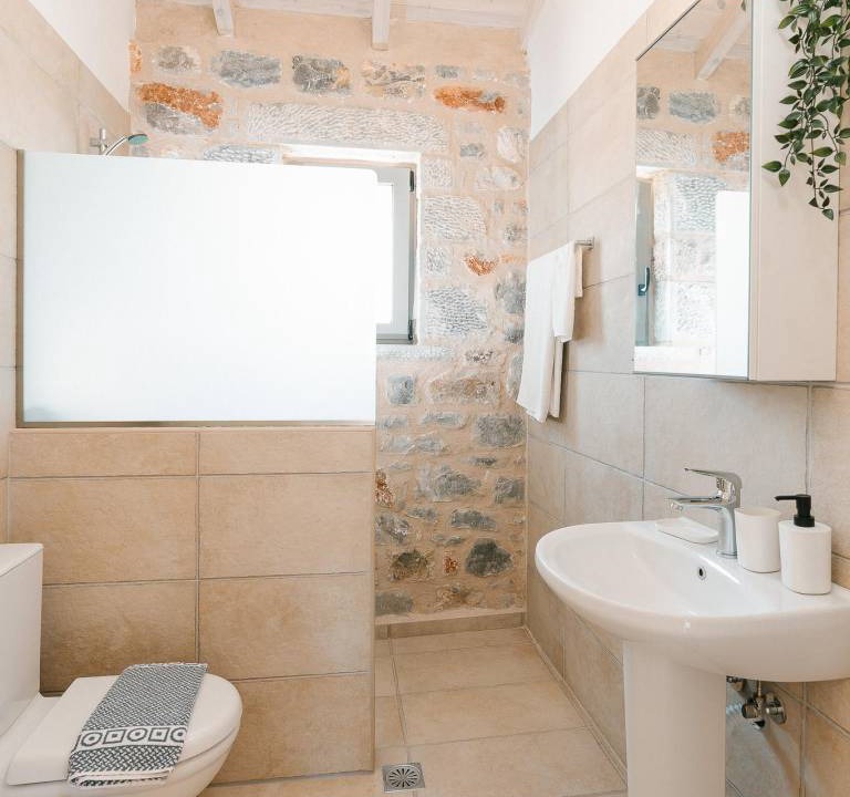 Photo of Bathroom in Lefktron