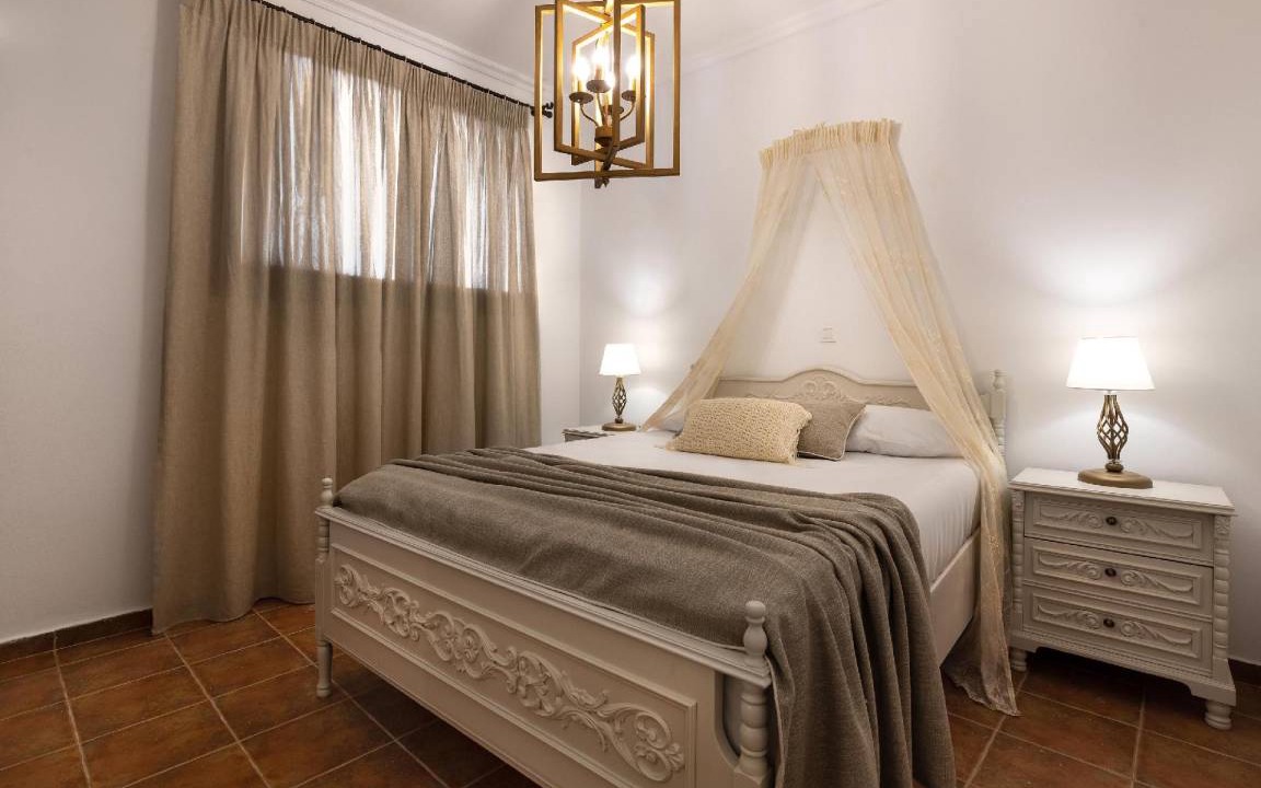 Photo of Bedroom in Petaloudes