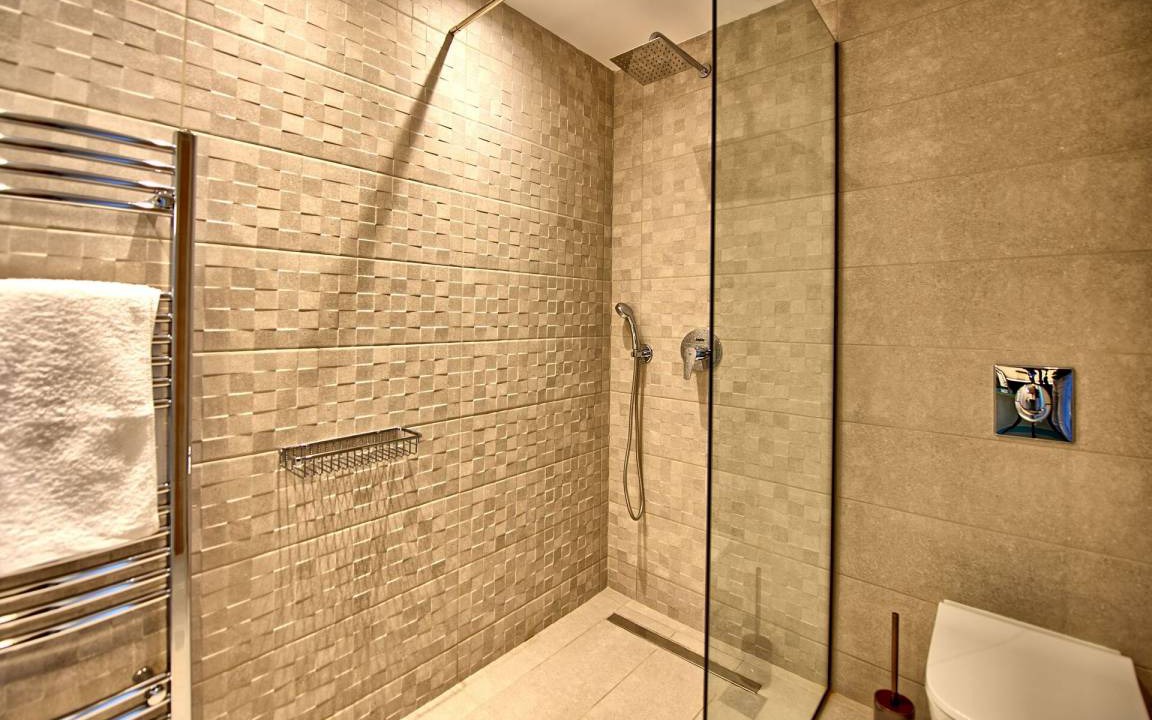 Photo of Bathroom in Aleimmatades