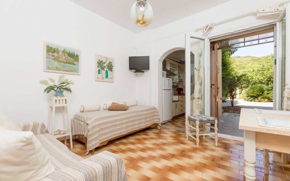 Photo of Livingroom in Agios Stefanos