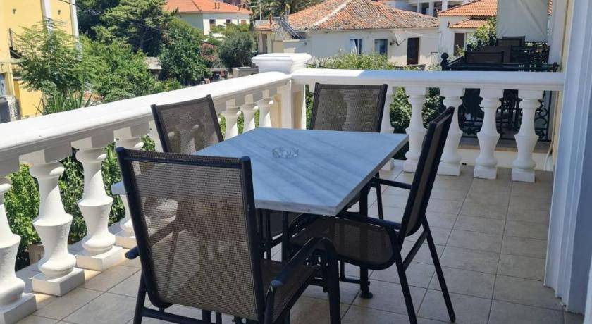 Photo of Patio Balcony in Myrina