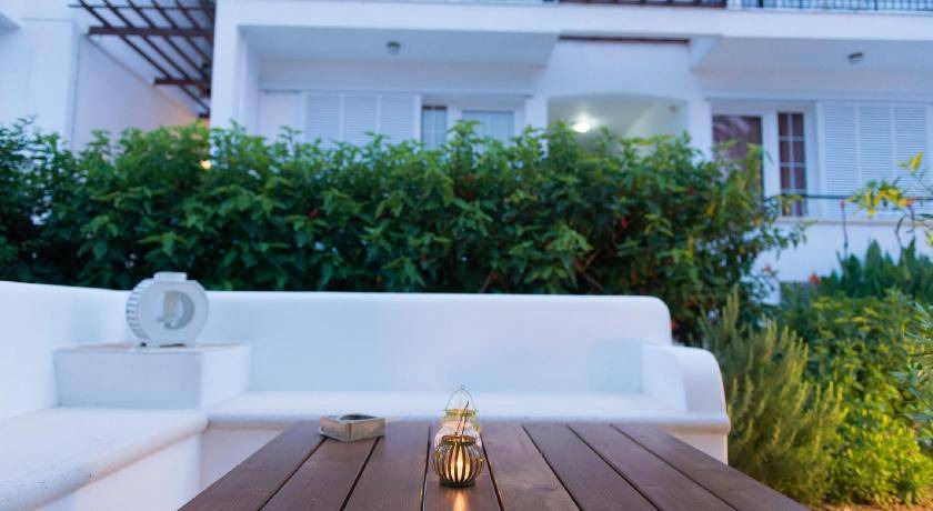 Photo of Patio Balcony in Alinda