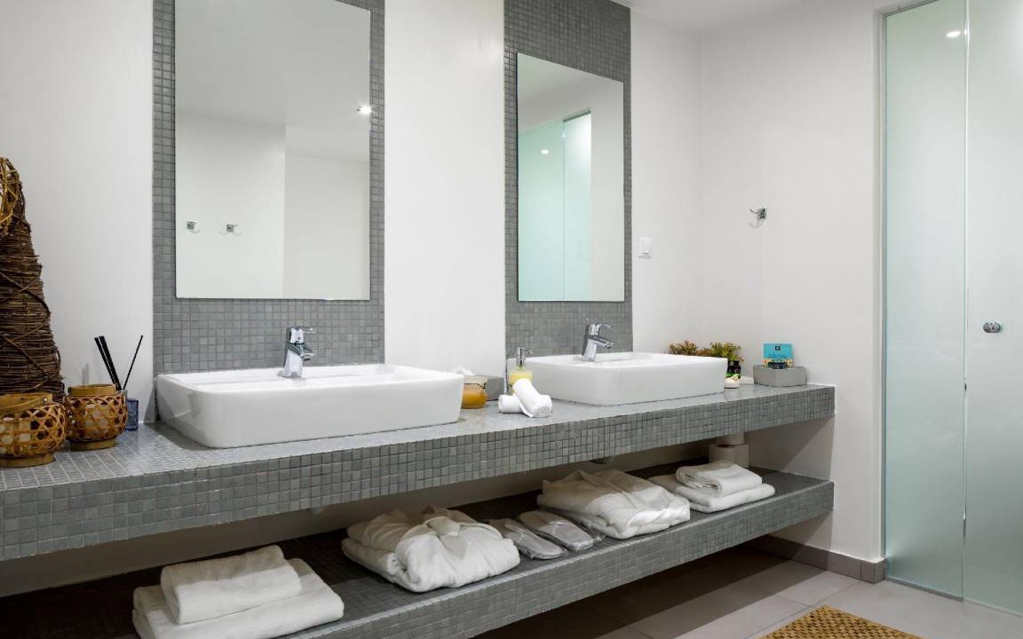 Photo of Bathroom in Plaka