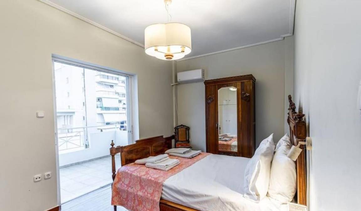 Photo of Bedroom in Glyfada