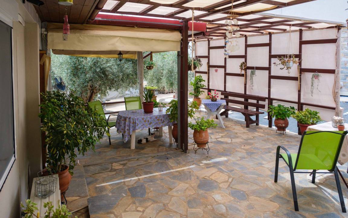 Photo of Patio Balcony in Pella Region