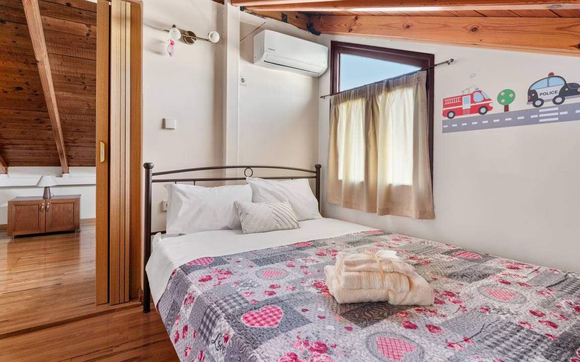 Photo of Bedroom in Aigaleo