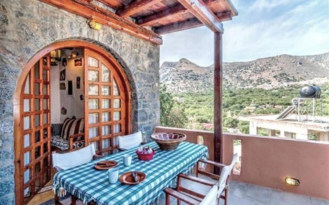 Photo of Patio Balcony in Mavrikiano