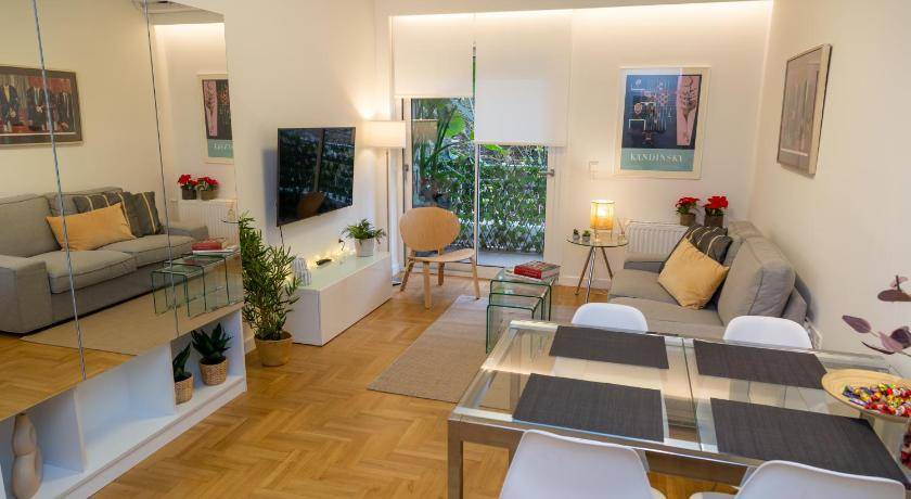 Photo of Livingroom in Kolonaki