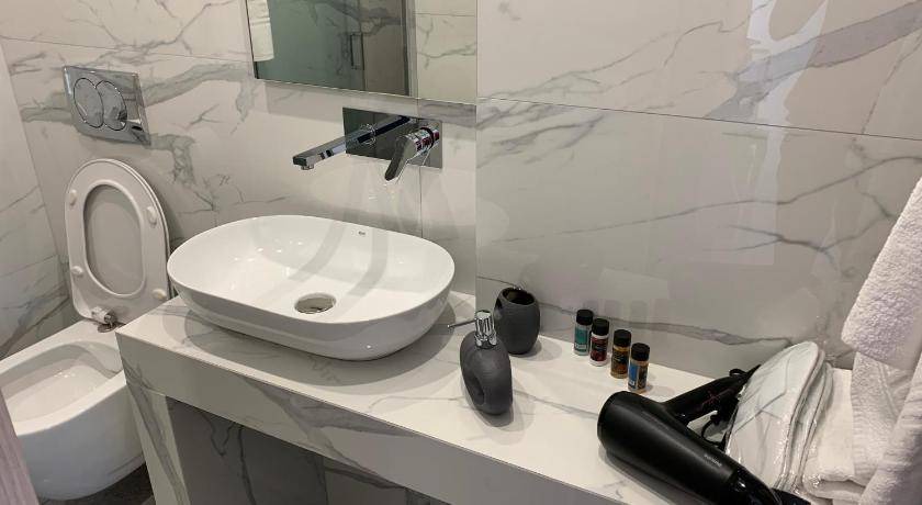 Photo of Bathroom in Scala