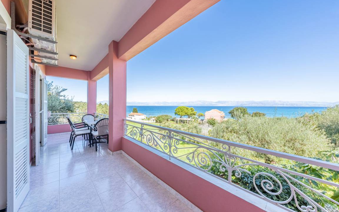 Photo of Patio Balcony in Astrakeri