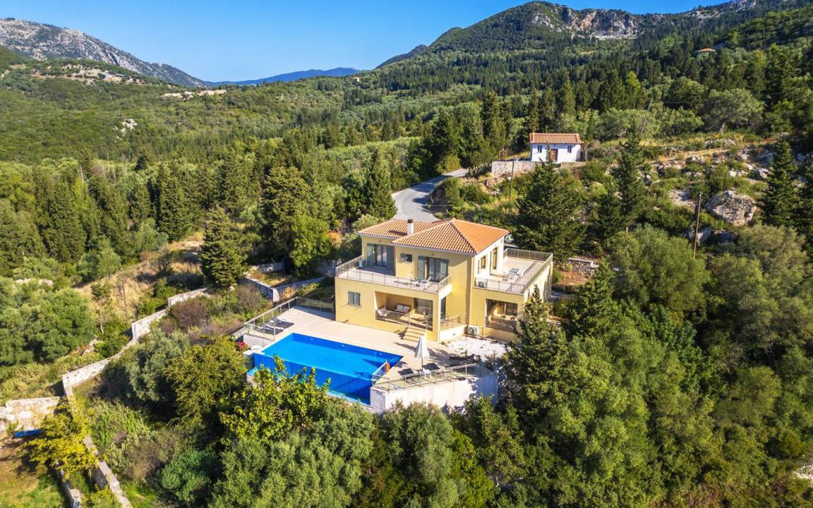 Photo of Others in Mikros Gialos