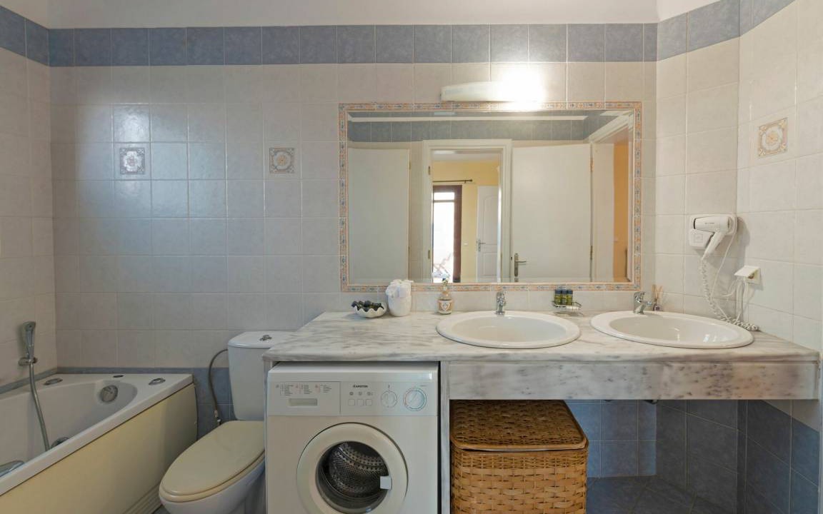 Photo of Bathroom in Plaka