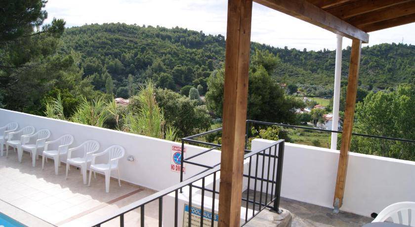 Photo of Patio Balcony in Troulos