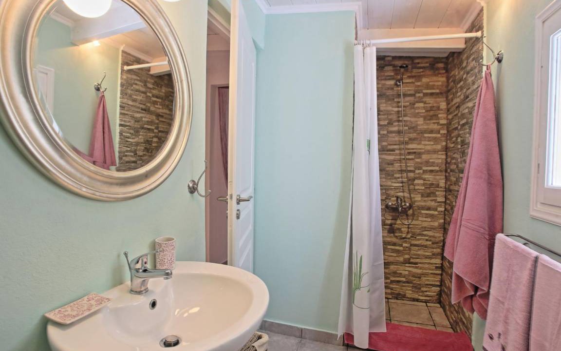 Photo of Bathroom in Katsimatika