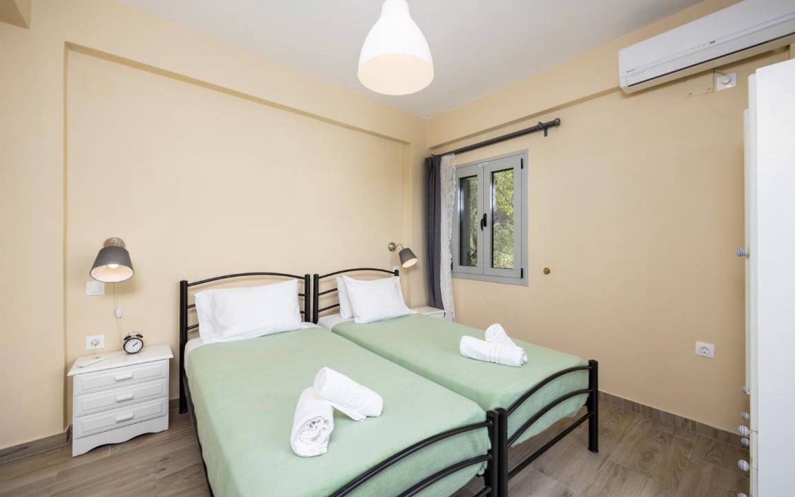 Photo of Bedroom in Longos