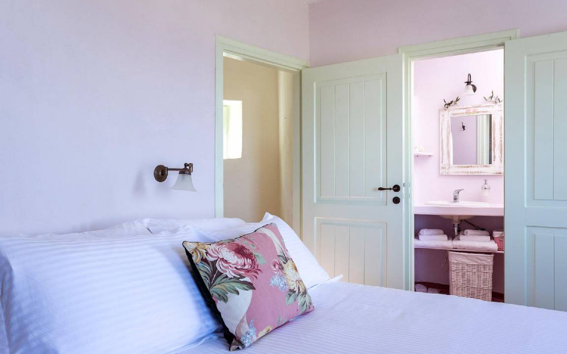 Photo of Bedroom in Imerovigli