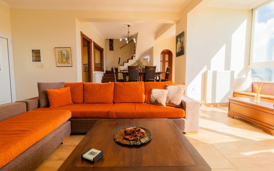 Photo of Livingroom in Esperion