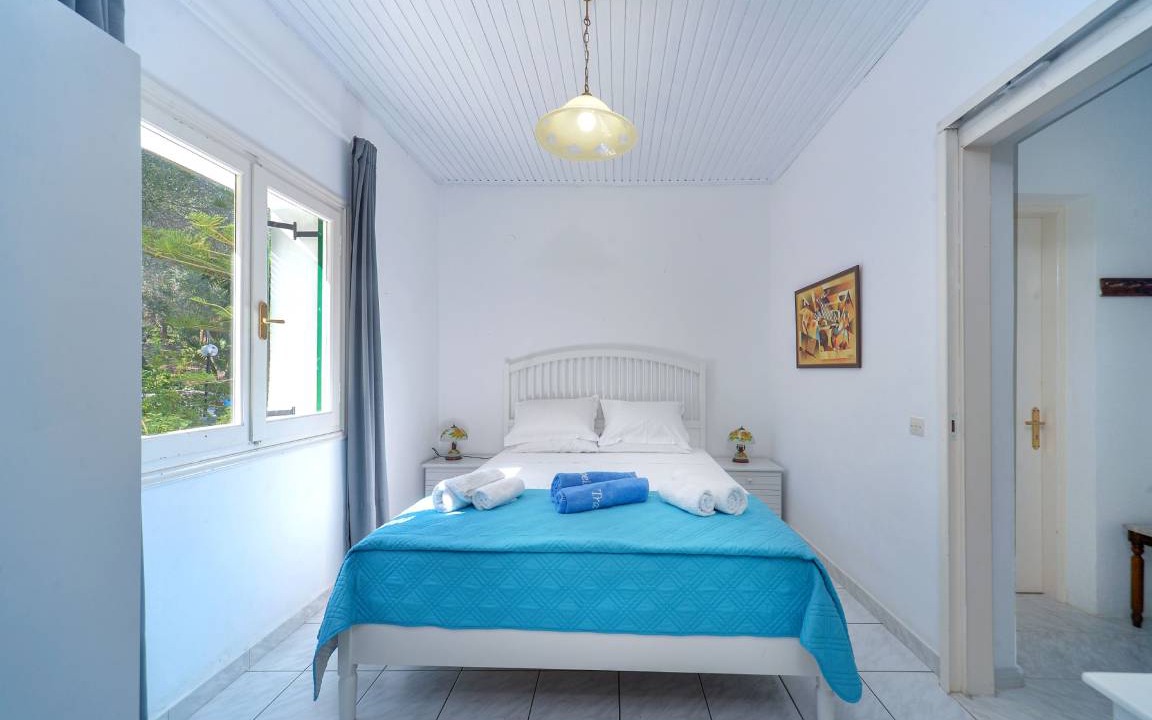 Photo of Bedroom in Koutsi