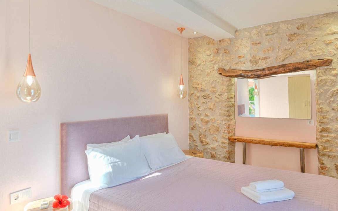 Photo of Bedroom in Katavolos