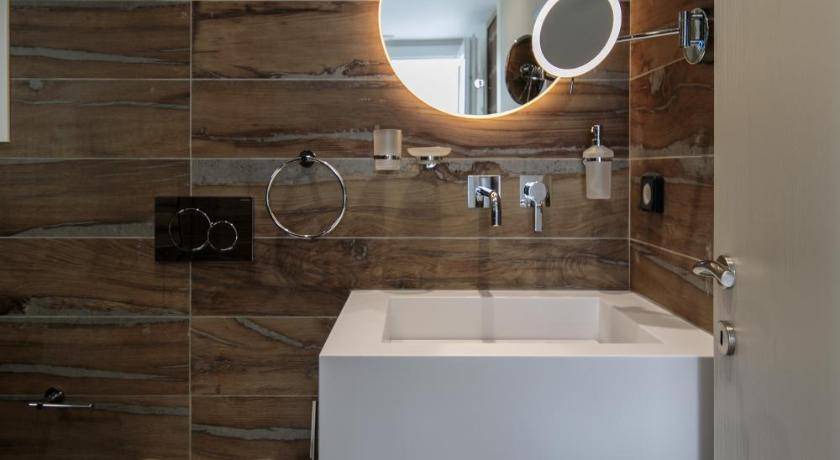 Photo of Bathroom in Stelida
