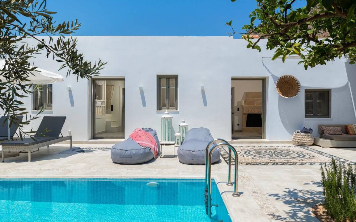 Photo of Others in Pefkos