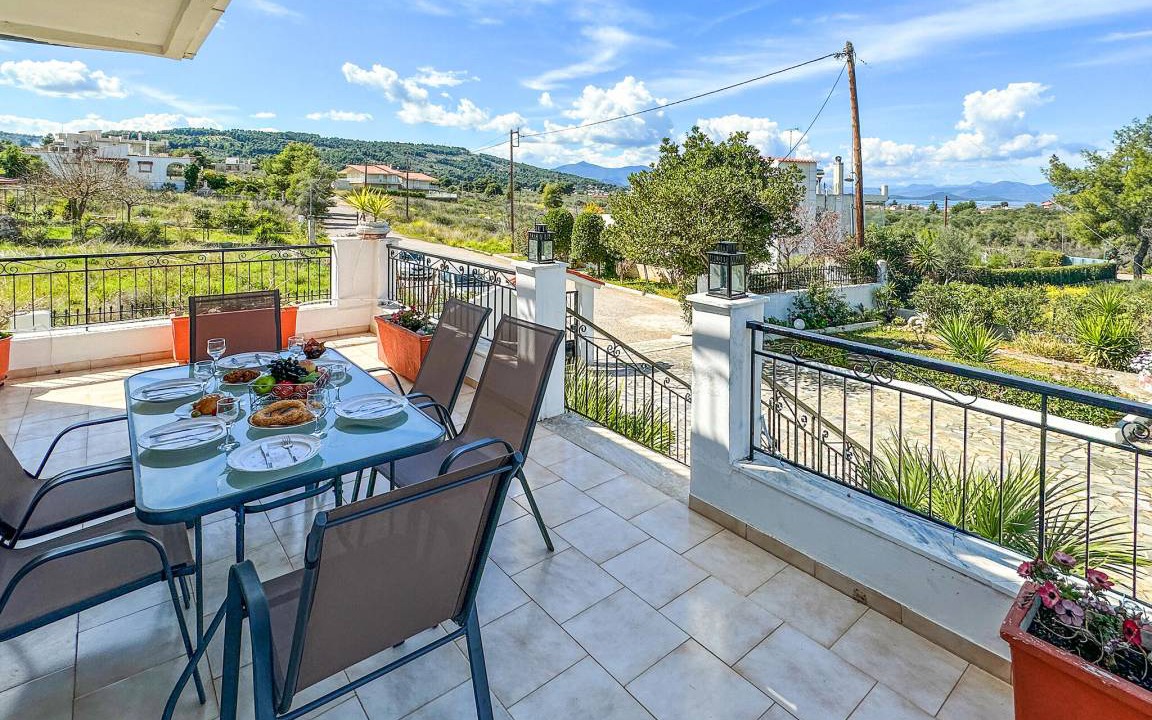 Photo of Patio Balcony in Theologos