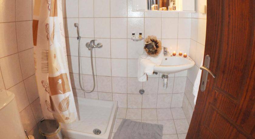 Photo of Bathroom in Thasos Town