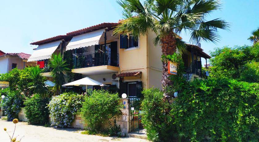 Photo of Others in Sivota