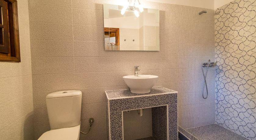 Photo of Bathroom in Skala Kallonis