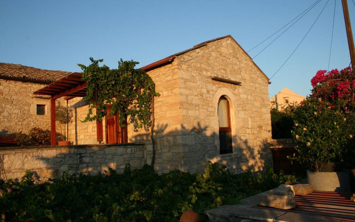 Photo of Others in Douliana