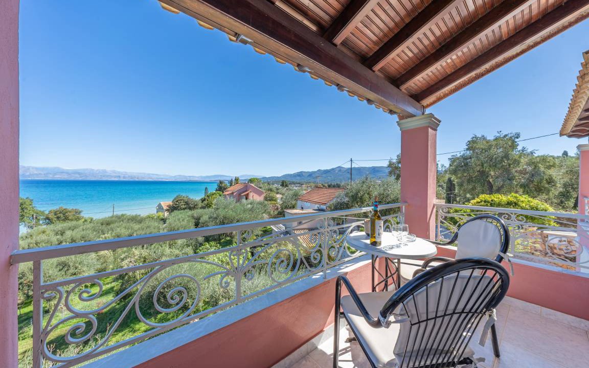 Photo of Patio Balcony in Astrakeri