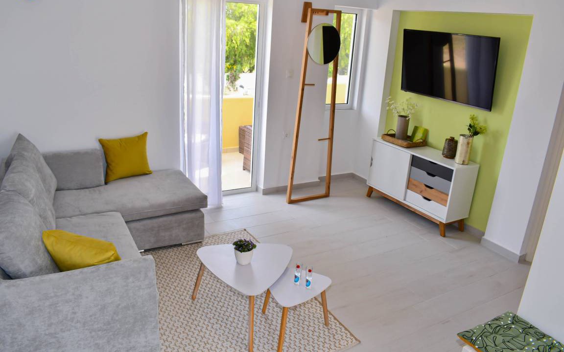 Photo of Livingroom in Lambi