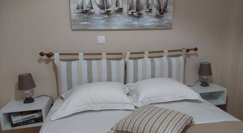 Photo of Bedroom in Karystos