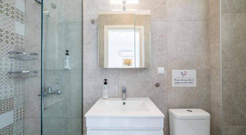 Photo of Bathroom in Ofrinion