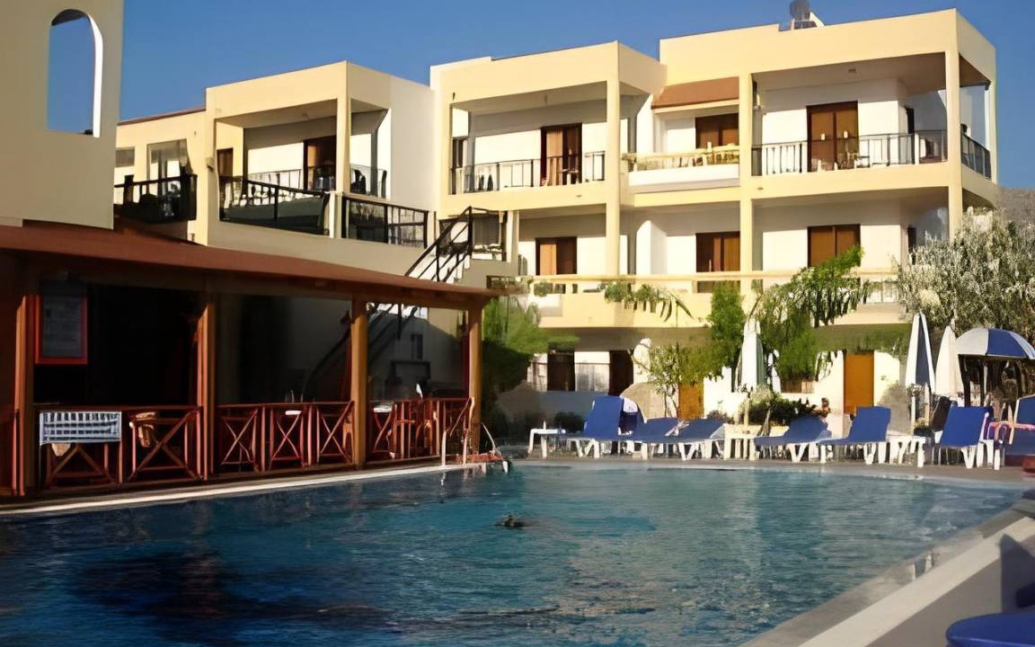 Photo of Others in Pefkos