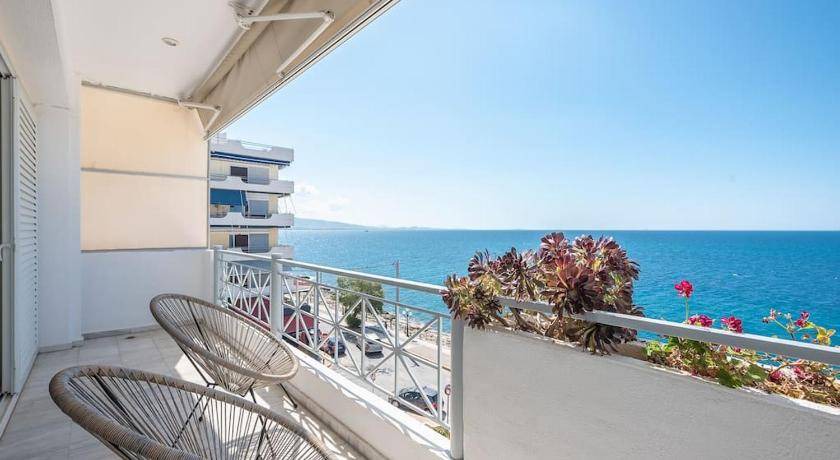 Photo of Patio Balcony in Peiraiki