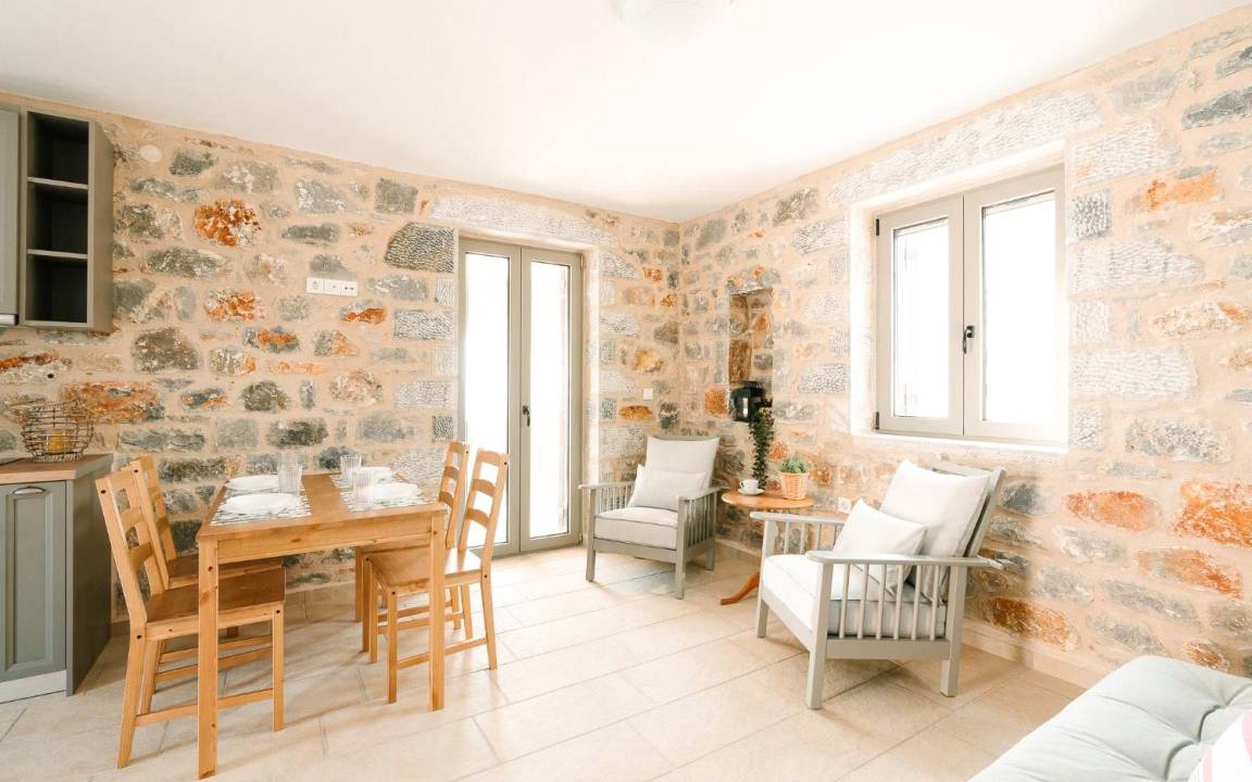 Photo of Livingroom in Lefktron