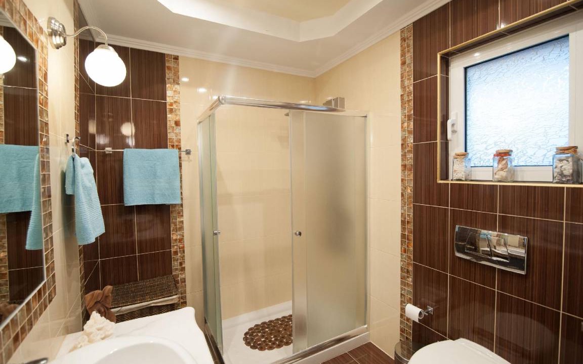 Photo of Bathroom in Mathes