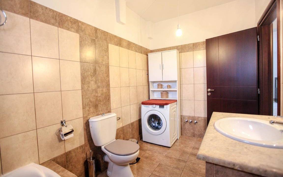 Photo of Bathroom in Kalambaka