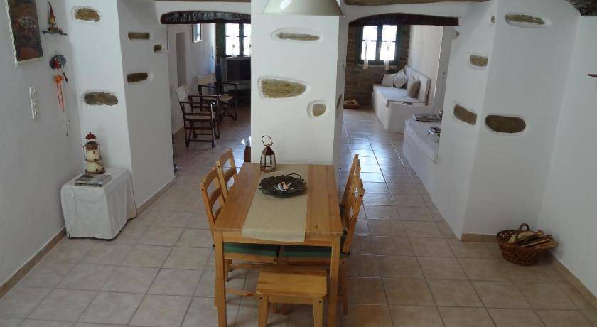 Photo of Kitchen in Ormos Korthiou