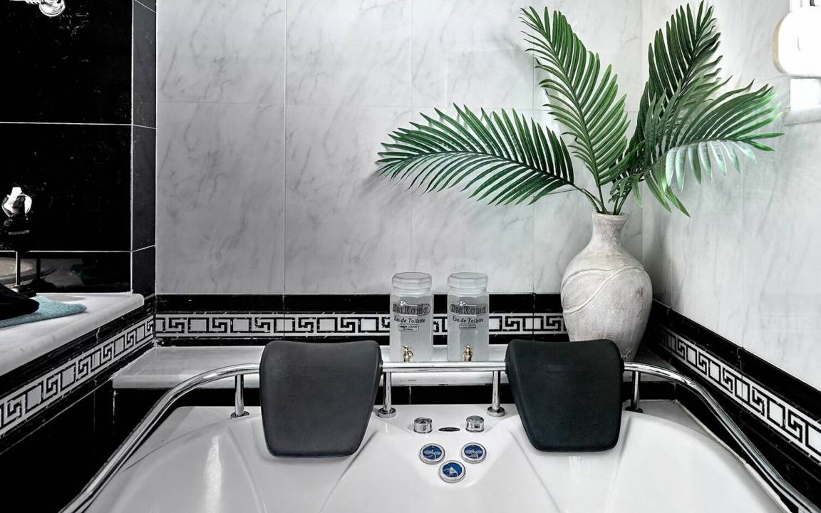 Photo of Bathroom in Oasis