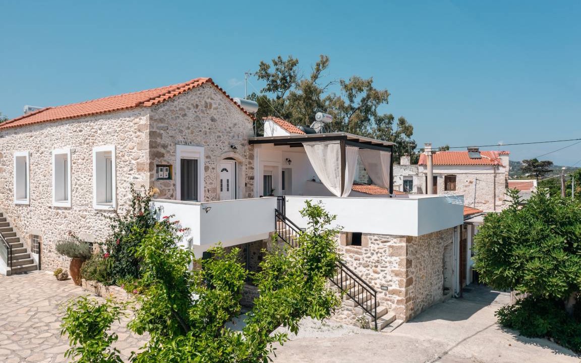 Photo of Buildings in Pigi