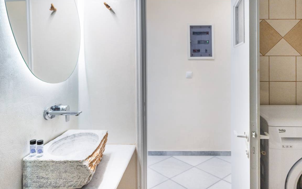 Photo of Bathroom in Glinado