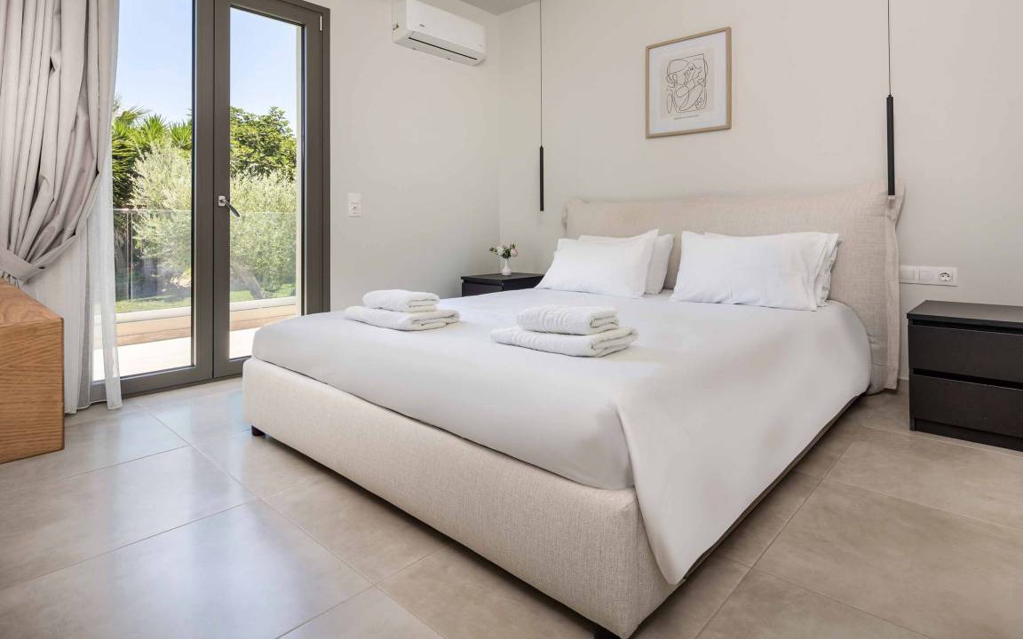 Photo of Bedroom in Adelianos Kampos
