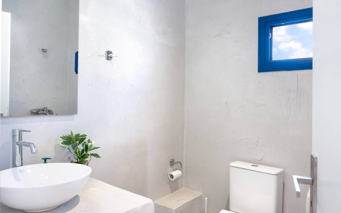 Photo of Bathroom in Perissa